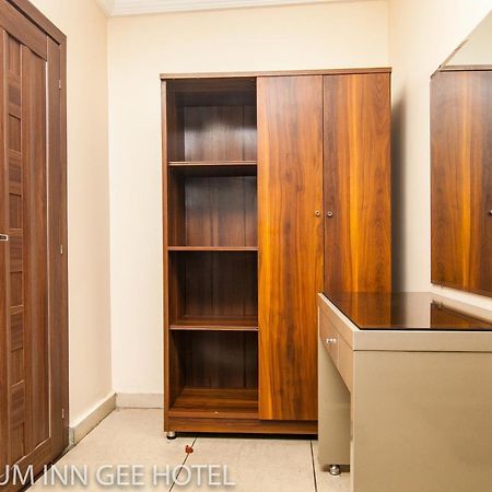 Platinum Inn Gee Hotel Suru Lere Екстериор снимка