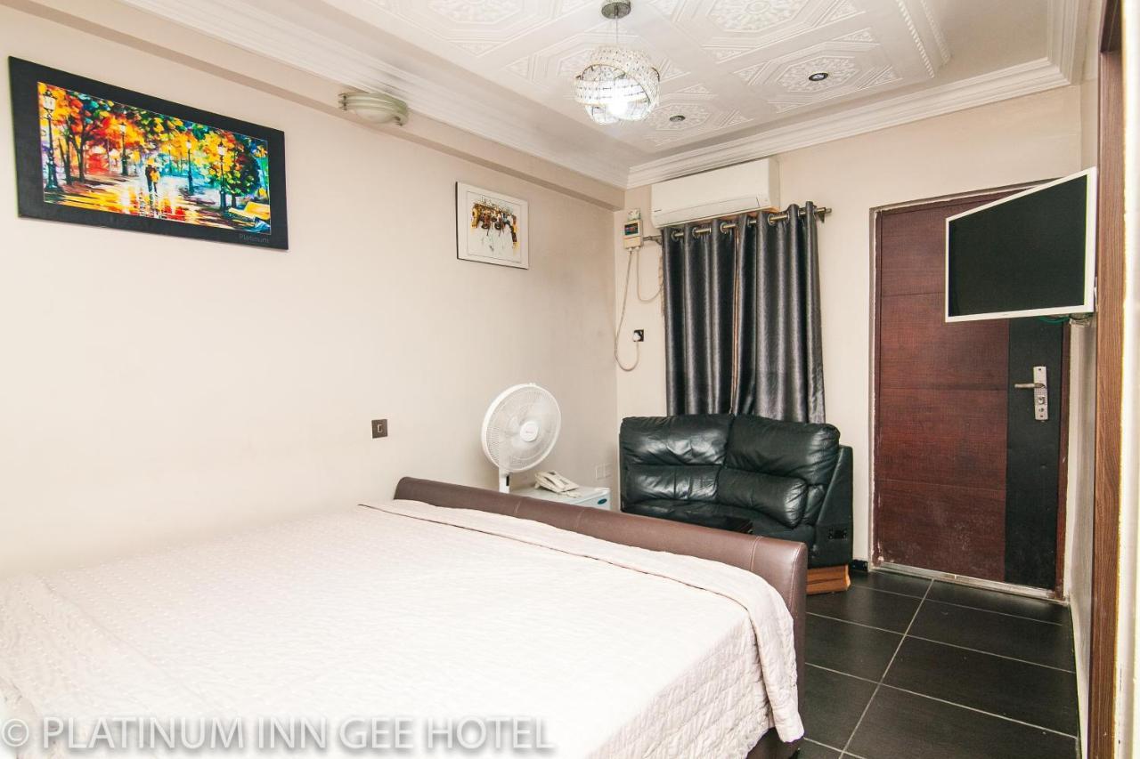 Platinum Inn Gee Hotel Suru Lere Екстериор снимка