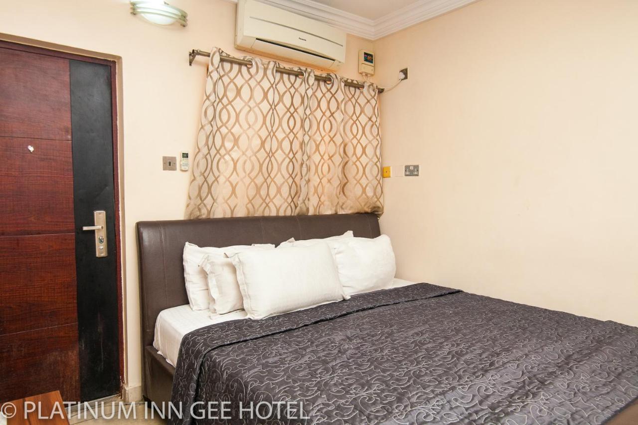 Platinum Inn Gee Hotel Suru Lere Екстериор снимка