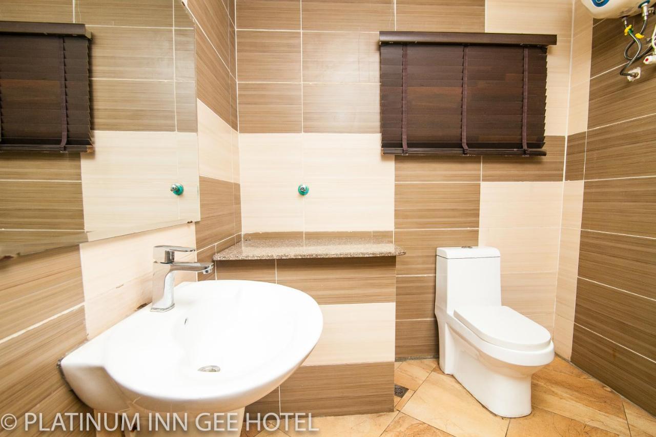 Platinum Inn Gee Hotel Suru Lere Екстериор снимка