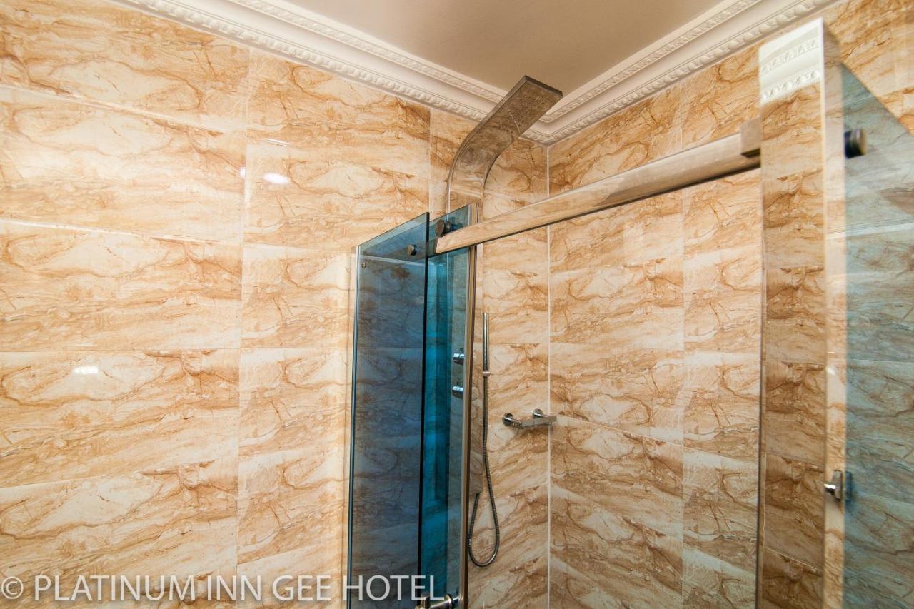 Platinum Inn Gee Hotel Suru Lere Екстериор снимка