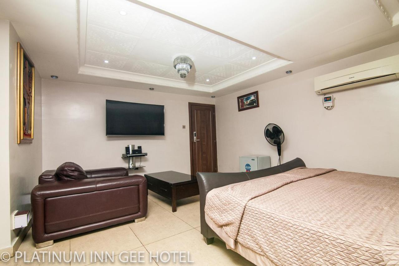 Platinum Inn Gee Hotel Suru Lere Екстериор снимка