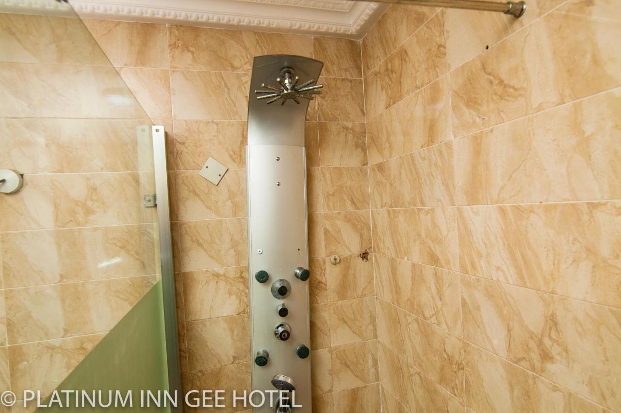 Platinum Inn Gee Hotel Suru Lere Екстериор снимка